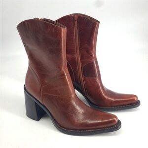 Baci Western Leather Block Heel Boots Size 7